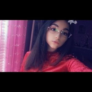 Meet your Posher, Veronica